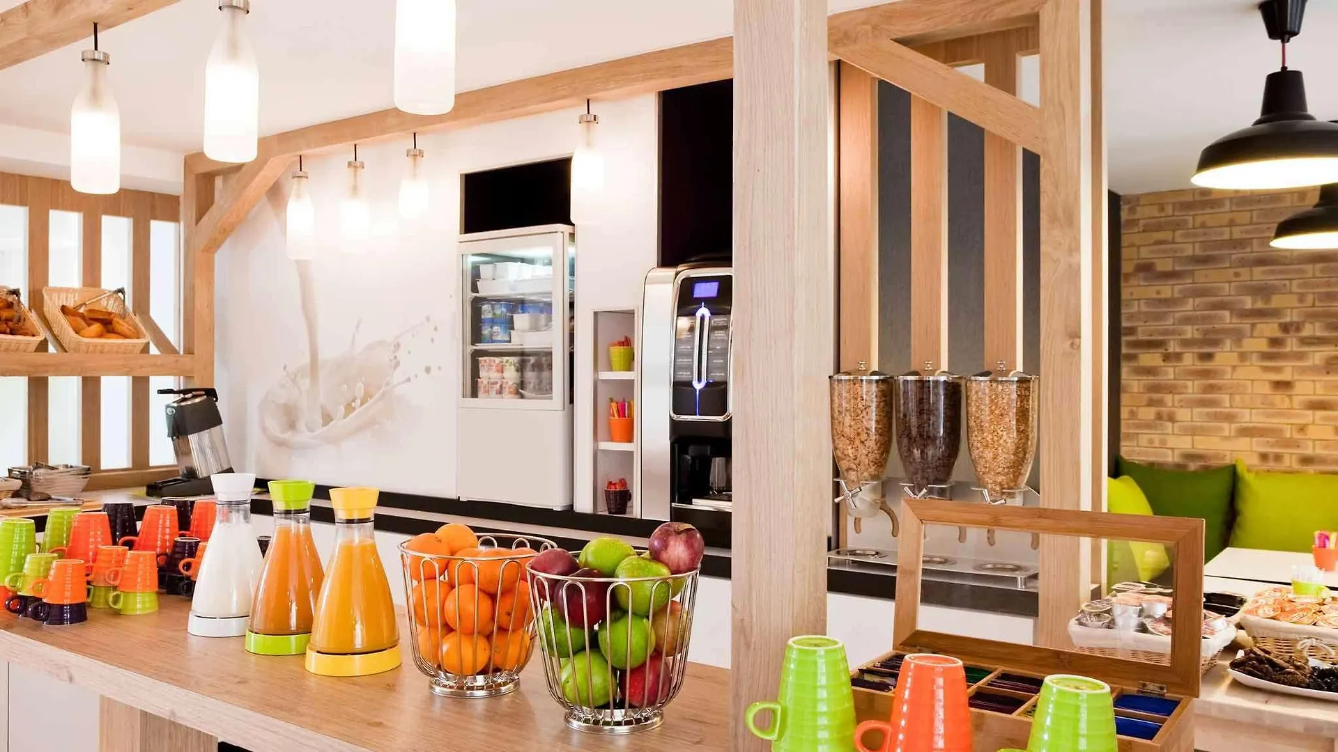 Hotel Ibis Styles Buttes Chaumont 3*