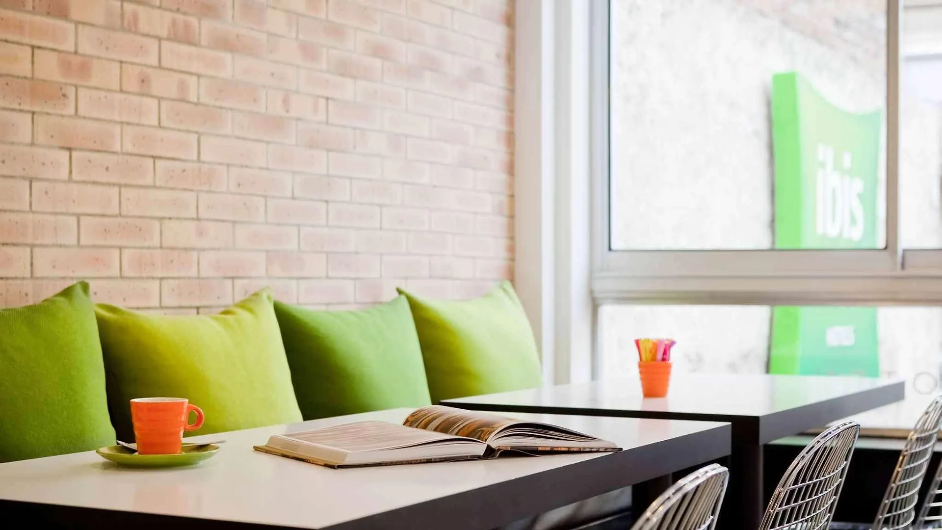 Ibis Styles Buttes Chaumont Hotel Paris