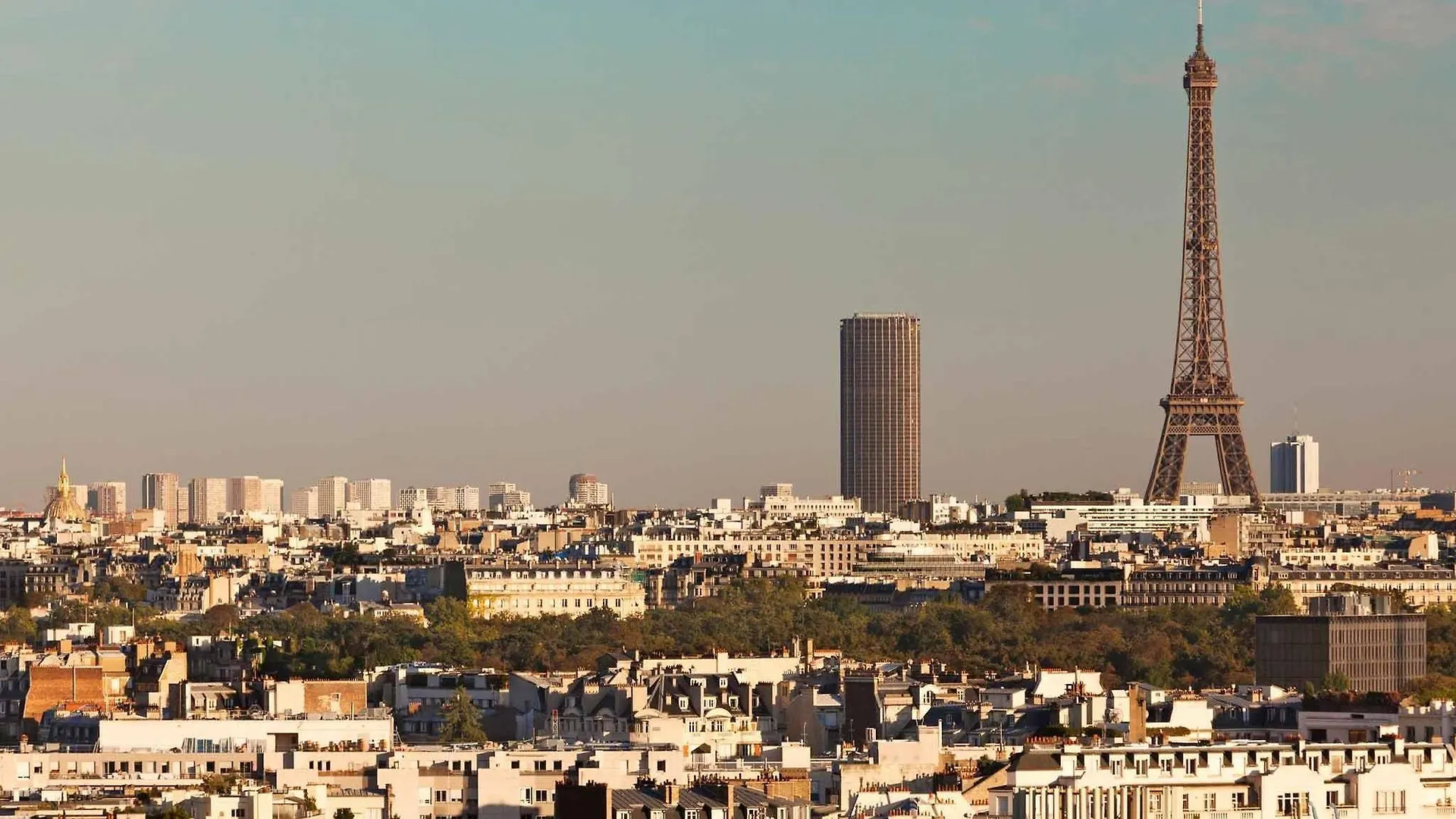 Ibis Styles Buttes Chaumont Paris