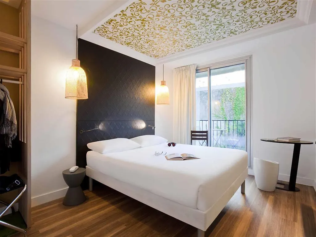Ibis Styles Buttes Chaumont Hotel Parijs