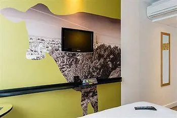 Ibis Styles Buttes Chaumont Hotel Parijs